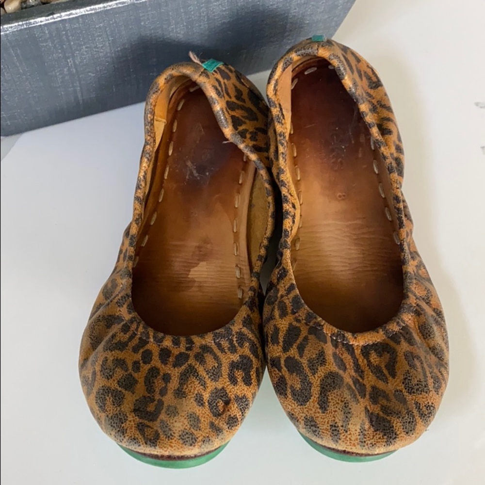 Leopard Tieks